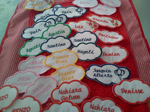 Nombres Bordados, Nubes Etiquetas Escolares - Pack X 4