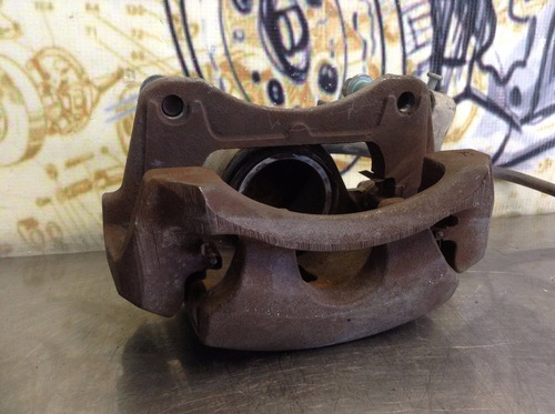 Caliper Mordaza Delantero Derecho Malibu Mod: 04-07 Oem (Usado)