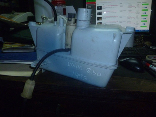 Imagen 2 de 5 de Vendo Tanque De Wiper De Volvo 850, Año 1993, # 9151142