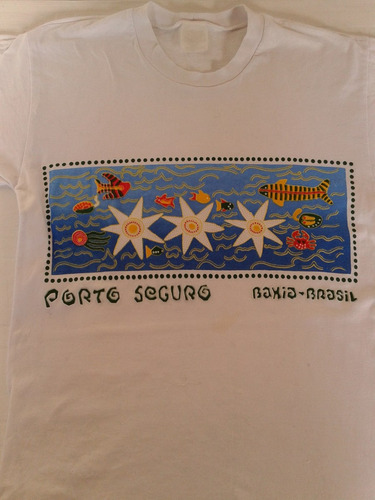 Remera Porto Seguro Con Imprecion En Relieve