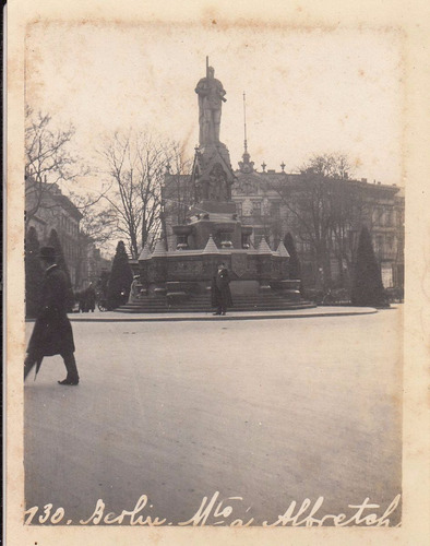 Antigua Fotografia Ciudad Berlin Alemania Monumento Albrecht