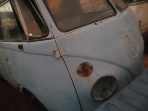 Kombi Vw Van Corujinha 1975 Furgão P/ Restaurar Raro Modelo