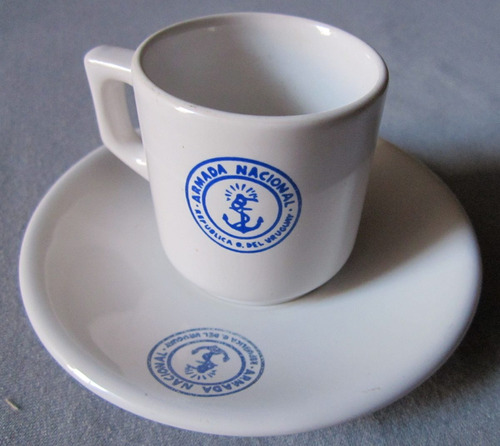 Antiguo Taza Y Plato De La Armada Ejercito Uruguayo