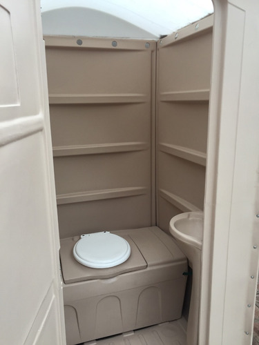 Imagen 4 de 5 de Alquiler De Baños Quimicos Para Obras Y Eventos .