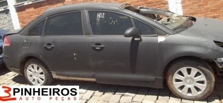 Imagem 1 de 3 de Citroen C4 Pallas Sucata Peças- Motor Caixa Câmbio Porta