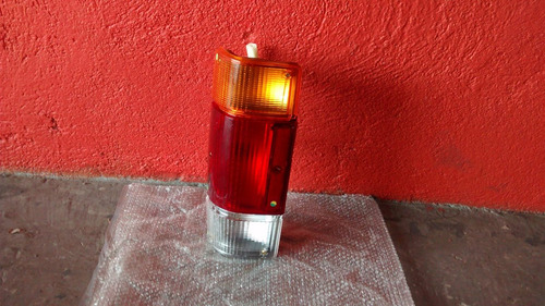 Lanterna D20 85/96 F1000 Sr 85/91 Lado Esquerdo Tricolor