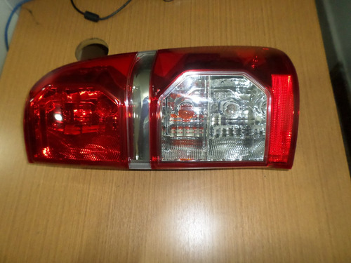 Lanterna Traseira Toyota Hilux 12/ Acrilica Bicolor Lado Dir