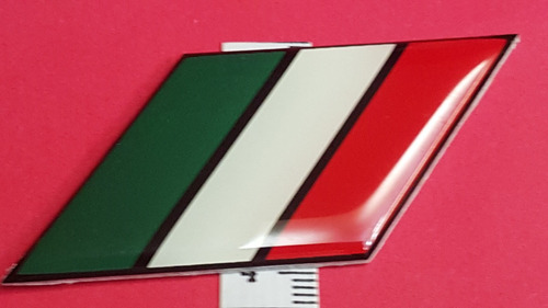 Imagen 3 de 4 de Emblema Bandera Italia Metal Adherible