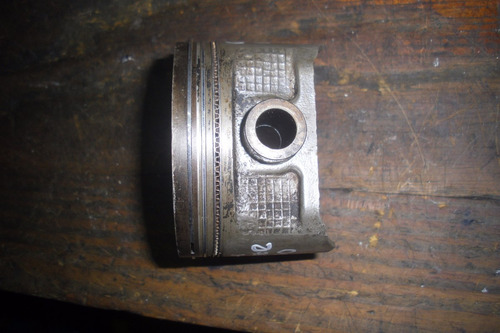 Vendo Piston Nissan Frontier Año 2001, Motor Ka24 Gasolina