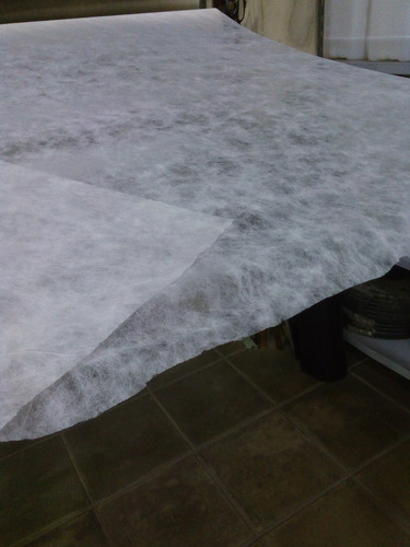 Imagen 2 de 4 de Tela Antihelada Rollo 1.40x 1000mts Tejido Agrotextil Cuotas