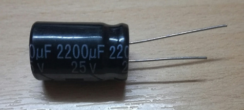 Condensador Electrolitico 2200uf/25v 105ºc (funda De 4u)