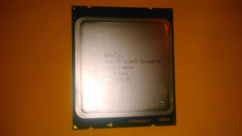 Procesador Intel Xeon  E5-1607 V2  3.0 Ghz 10mb 4 Cores