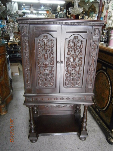 Mueble Antiguo Pequeño Tallado En Cedro Negro