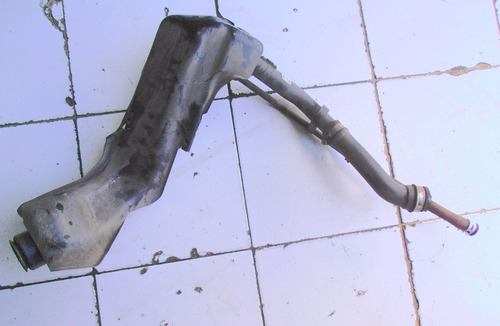 Ducto De Bajada De Bencina Toyota Yaris Sedan Año 2006-2012