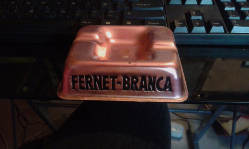 Cenicero De Fernet Branca