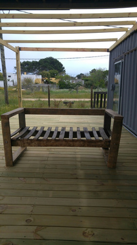 Sillon De Diseño Hecho Con Madera De Barriles De Roble