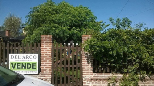 Chalet En Terreno Sobre Entrada Principal - Calle 79 N° 1078