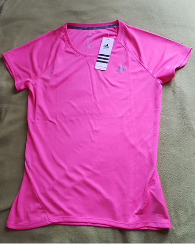 polera adidas rosada