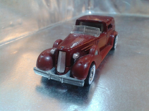 Hot Wheels - 35 Classic Caddy De 1983 Malaysia