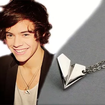 OUTLETISSIMO® Collar de avión de papel One Direction Harry, color