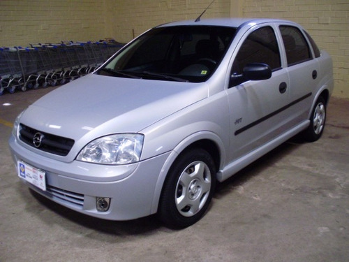 Emblemas Corsa Sedan 1.8 Flexpower + Joy Preto - 2003 À 2007
