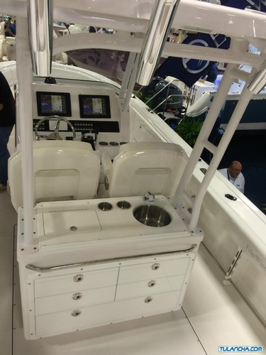 Imagen 3 de 7 de Lancha Edgewater Pesca Deportiva 32´ Nueva 2022
