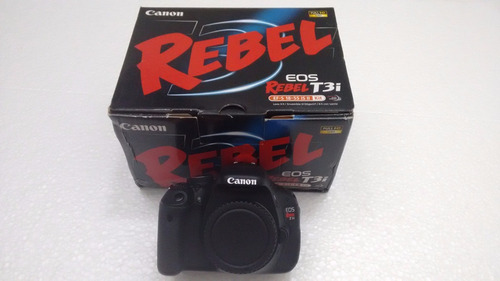 Câmera Canon Eos T3i Todos Os Acessórios Apenas 4000 Cliques