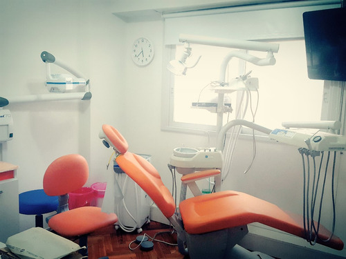 Imagen 5 de 6 de Implante Dental + Corona De Porcelana. Consultoriopyc