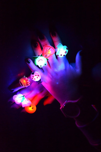 Imagen 3 de 10 de Pack Cotillon Luminoso Combo Economico Doble + Vincha Corona