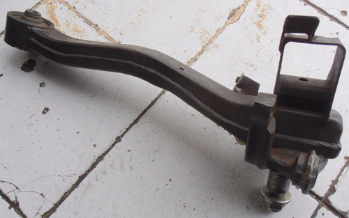 Muñón Trasero Derecho Hyundai Sonata Año 1997-1999