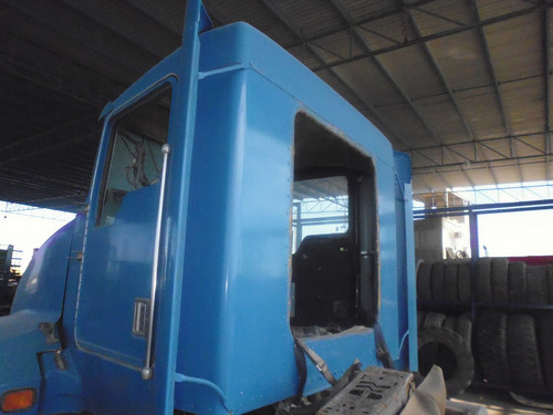 Cabina Y Cofre De Tractocamion Kenworth T600 Precio Neto