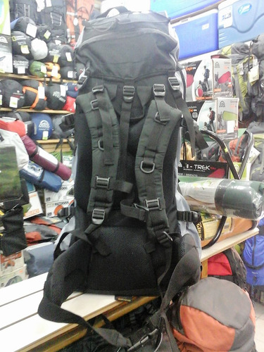 Mochila Bamboo Adventure 70lts Con Cubremochila Local Centro