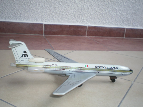 Avion Boeing 727 De Mexicana De Lámina Antiguo-de Colección