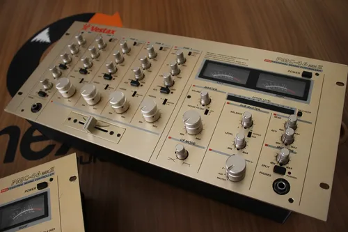 Vestax Pmc 46 Mkii Rotary / Total Qualidade Audio Urei Vestax Pmc 46 Mkii Rotary / Total Qualidade Audio Urei