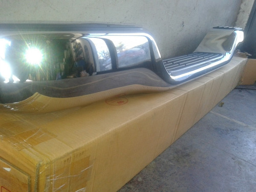 Paragolpes Trasero P/hilux 2001/+ Cromado C/baj Y Sopor