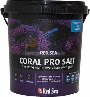 Imagem 2 de 4 de Sal Coral Pro 7kg Red Sea Balde Preto Rende Até 210 Litro