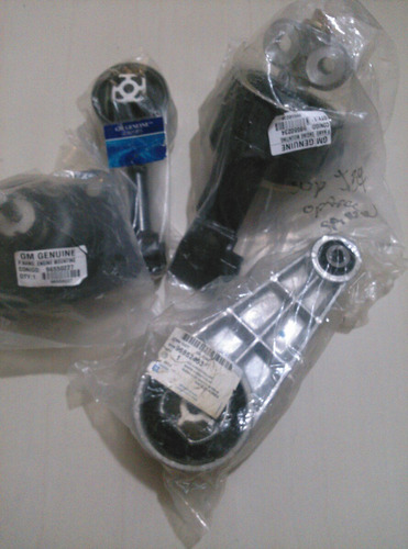 Kit De Soportes Caja Y Motor Optra Advance Gm