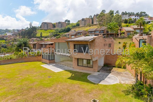 Casa En Venta En La Hatillana, El Hatillo.