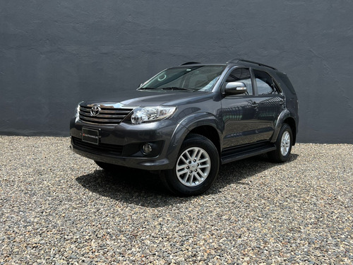 Toyota Fortuner 2.7l 4x2