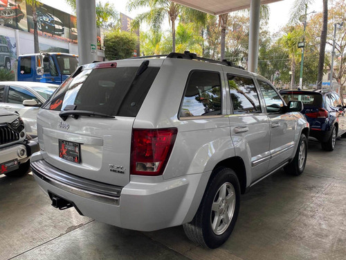 Imagen 6 de 12 de Jeep Grand Cherokee 2006 Limited V8 Power Tech 4x2 At
