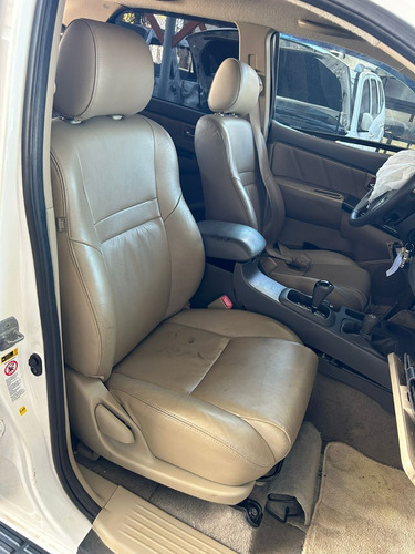 Toyota Hilux Sw4 3.0 4x4 2012 163cvs Aut. - Rs Auto Peças