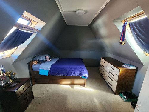 Casa En Venta De 5 Dorm. En Tiltil Ampliada Y Remodelada !!!