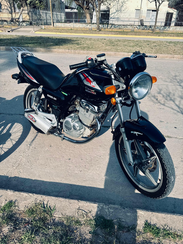 Suzuki En 125