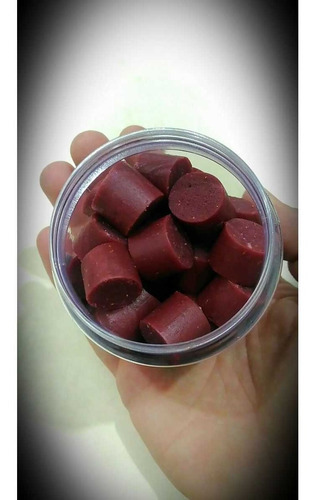 Pasta cortada Pleasant Fishing, 160 g, sabor a gusano, color rojo