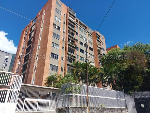 Apartamento En Venta Los Palos Grandes 24-18571