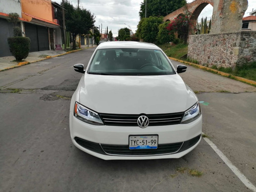 Imagen 7 de 15 de Volkswagen Jetta 2013 2.5 Style 5vel Mt