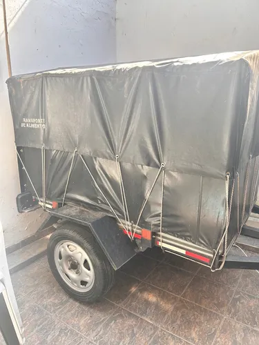 Remolque Estacas Con Carpa