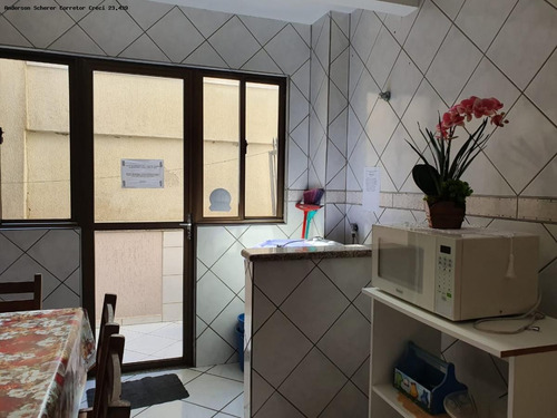 Imagem 2 de 15 de Apartamento Para Temporada Em Itapema, Meia Praia, 3 Dormitórios, 1 Suíte, 2 Banheiros, 1 Vaga - Cost101_1-2169702