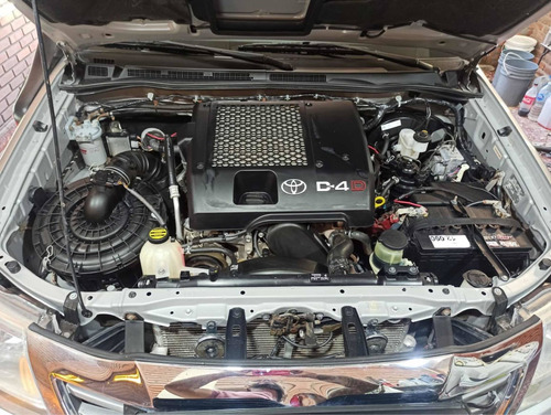Toyota Hilux 3.0 Cd Srv Cuero 4x4 5at - A4 2015