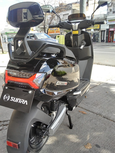 Imagen 8 de 25 de Moto Electrica R Bot Sunra 2 Litio 100km 95km/h En Stock
